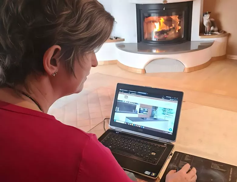 Gemütliche Online-Planung einer Küchenarbeitsplatte von zu Hause aus